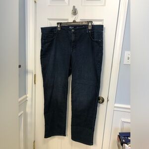 Style &co women’s plus 20W straight leg jeans. 5pocket. Dark blue denim